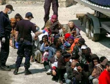 Μετανάστες κλειδωμένοι μέσα σε χοιροστάσιο στον Πόρο